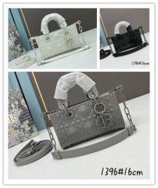 Picture of Dior Lady Handbags _SKUfw141271206fw
